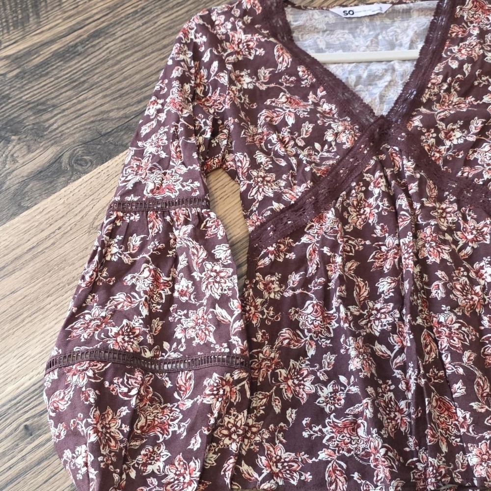 NWT Babydoll Top V Neck Top Floral Small Chocolate Brown - Picture 3 of 6